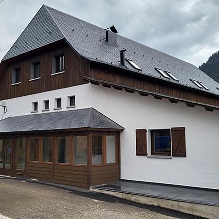 Aran Hostel Salardu Exterior photo