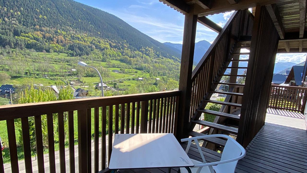 Aran Hostel Salardu Exterior photo